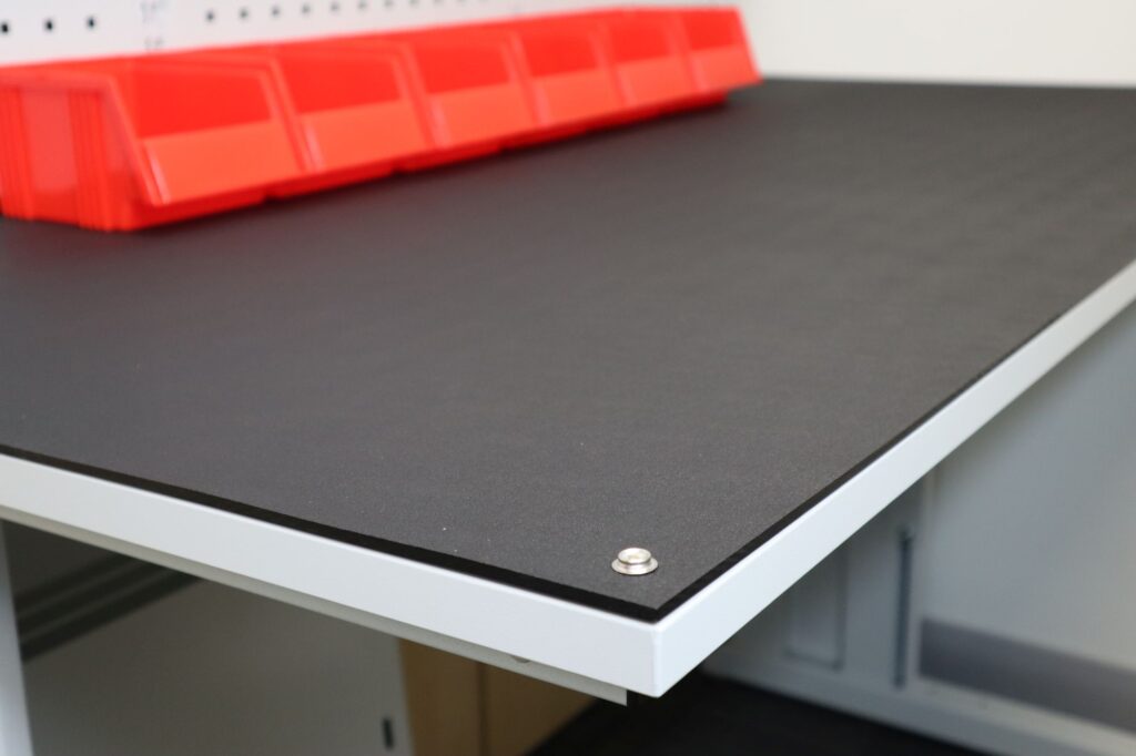Rhino Xtratuff ESD Mat 2