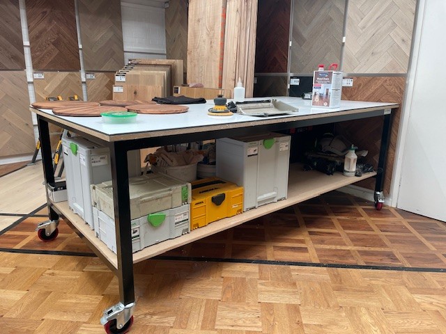 Rhino Heavy Duty Mobile Workbench 6